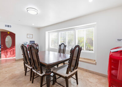 A dining table at Newport Heights